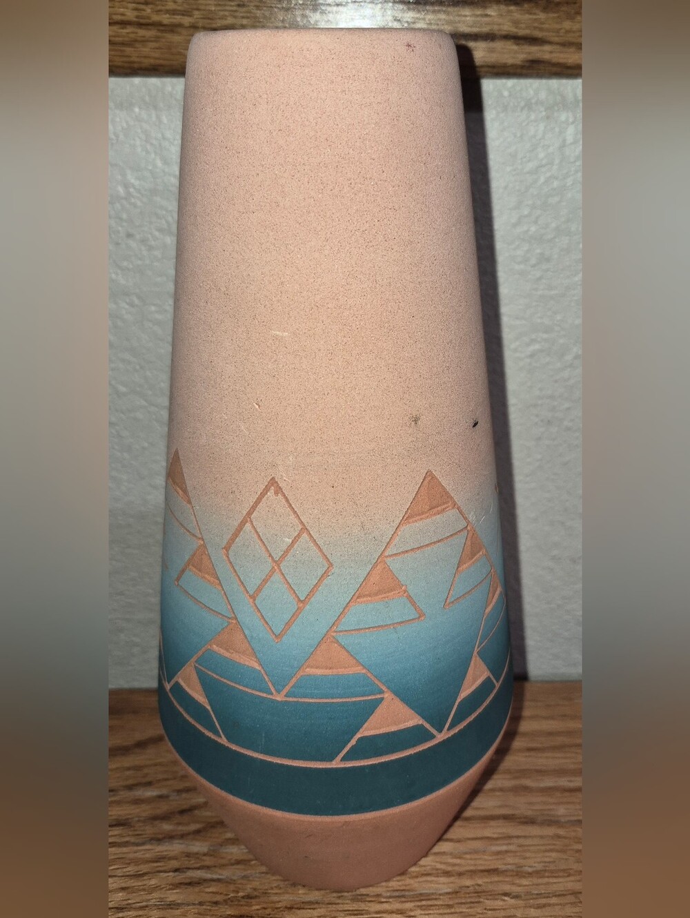 Vintage Sioux Nation Etched Terracota Vase, Cursive Signature On Bottom,High Elk - Picture 6 of 6